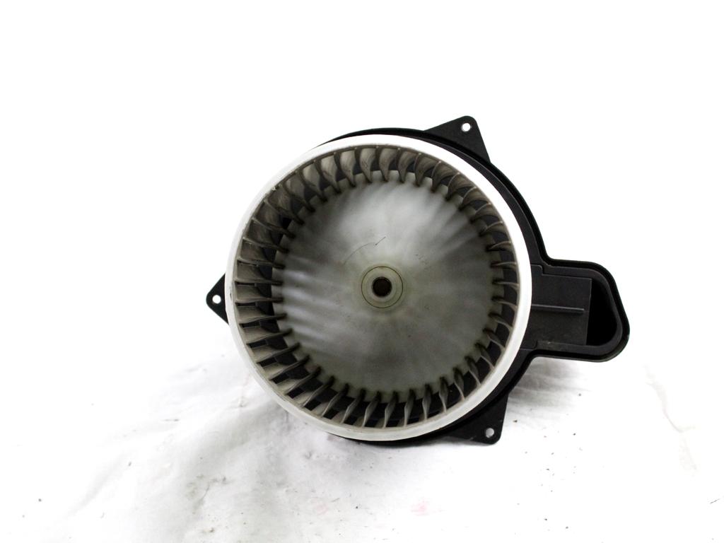 77366208 MOTORINO VENTOLA VENTILAZIONE ABITACOLO FIAT 500 1.2 B 51KW 5M 3P (2013) RICAMBIO USATO