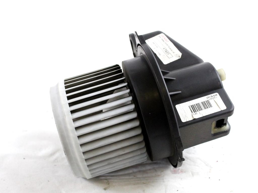 77366208 MOTORINO VENTOLA VENTILAZIONE ABITACOLO FIAT 500 1.2 B 51KW 5M 3P (2013) RICAMBIO USATO