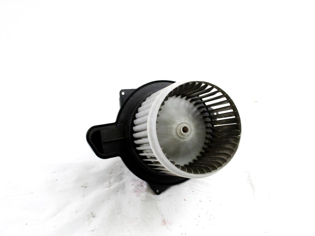 77366208 MOTORINO VENTOLA VENTILAZIONE ABITACOLO FIAT 500 1.2 B 51KW 5M 3P (2013) RICAMBIO USATO