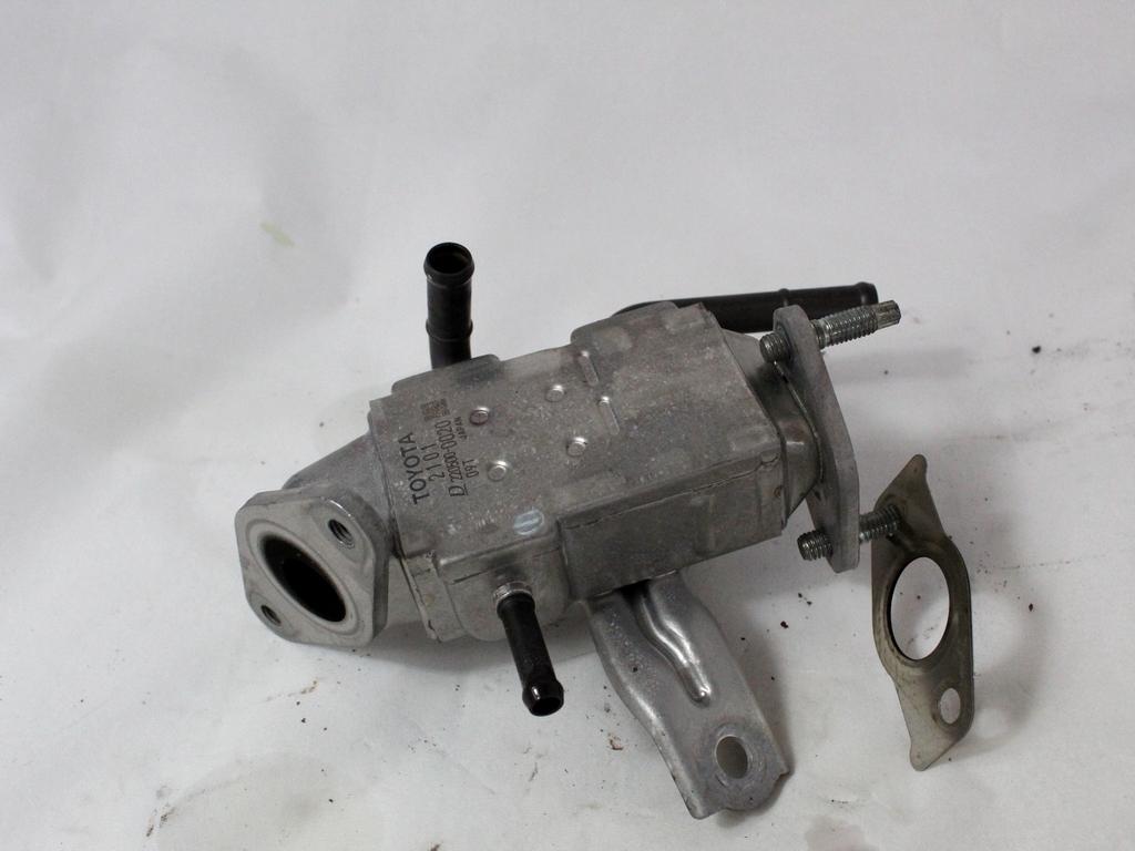 2568021010 RADIATORE SCARICO GAS EGR TOYOTA YARIS P13 1.5 I 55KW AUT 5P (2017) RICAMBIO USATO 220500-0020