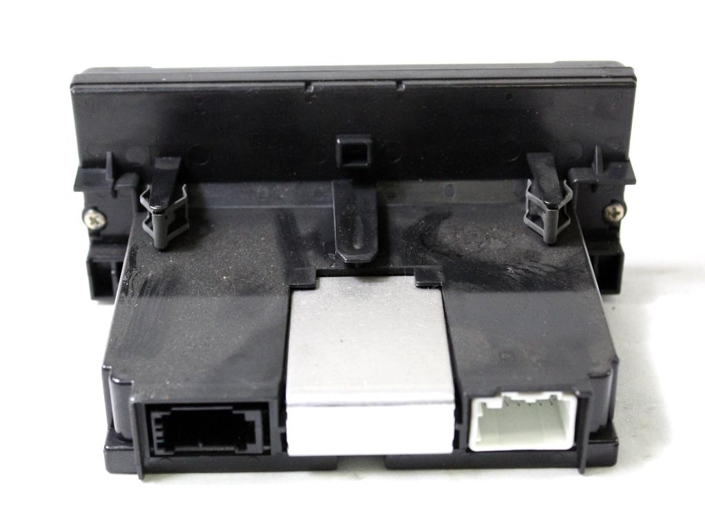 30797719 DISPLAY COMPUTER DI BORDO VOLVO C30 1.6 D 80KW 5M 3P (2007) RICAMBIO USATO