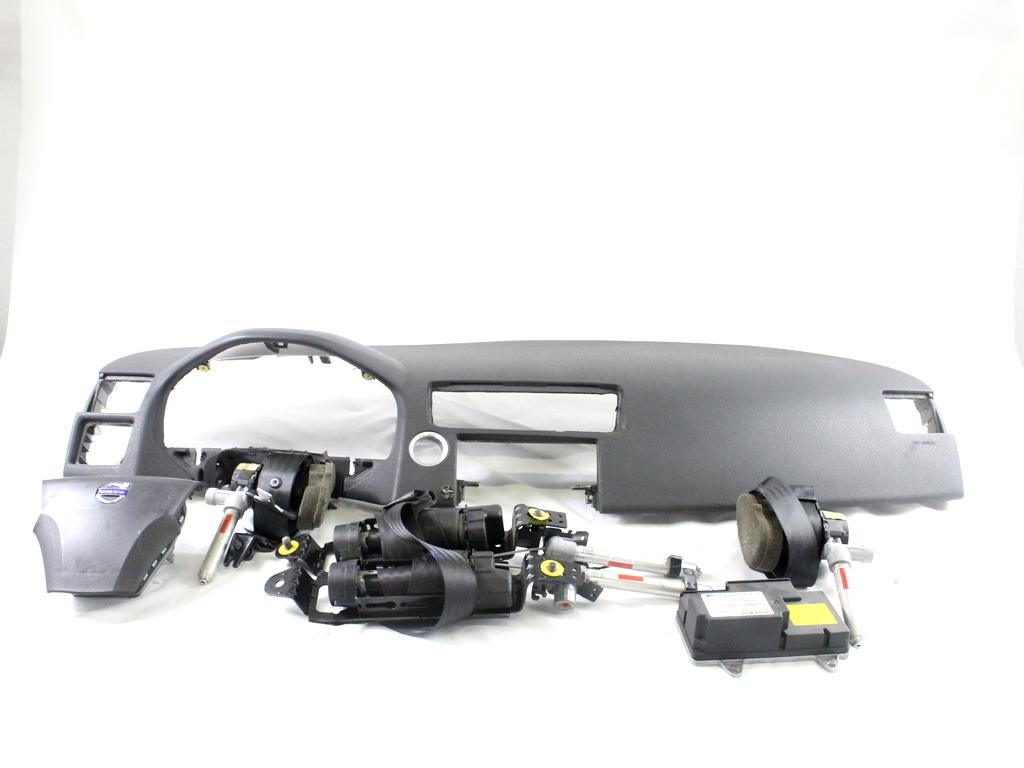 30724045 KIT AIRBAG VOLVO C30 1.6 D 80KW 5M 3P (2007) RICAMBIO USATO CON PRETENSIONATORI CINTURE DI SICUREZZA, CENTRALINA AIRBAG, AIRBAG VOLANTE GUIDATORE, AIRBAG PASSEGGERO, CRUSCOTTO 30715435 30780629