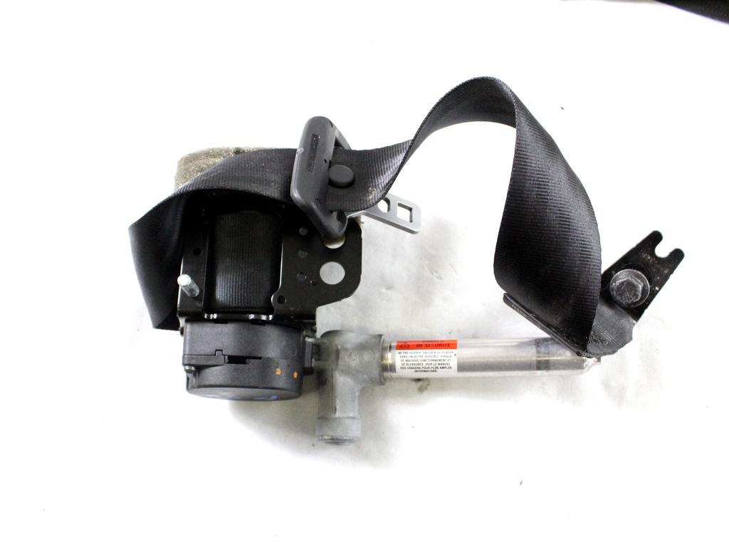 30724045 KIT AIRBAG VOLVO C30 1.6 D 80KW 5M 3P (2007) RICAMBIO USATO CON PRETENSIONATORI CINTURE DI SICUREZZA, CENTRALINA AIRBAG, AIRBAG VOLANTE GUIDATORE, AIRBAG PASSEGGERO, CRUSCOTTO 30715435 30780629