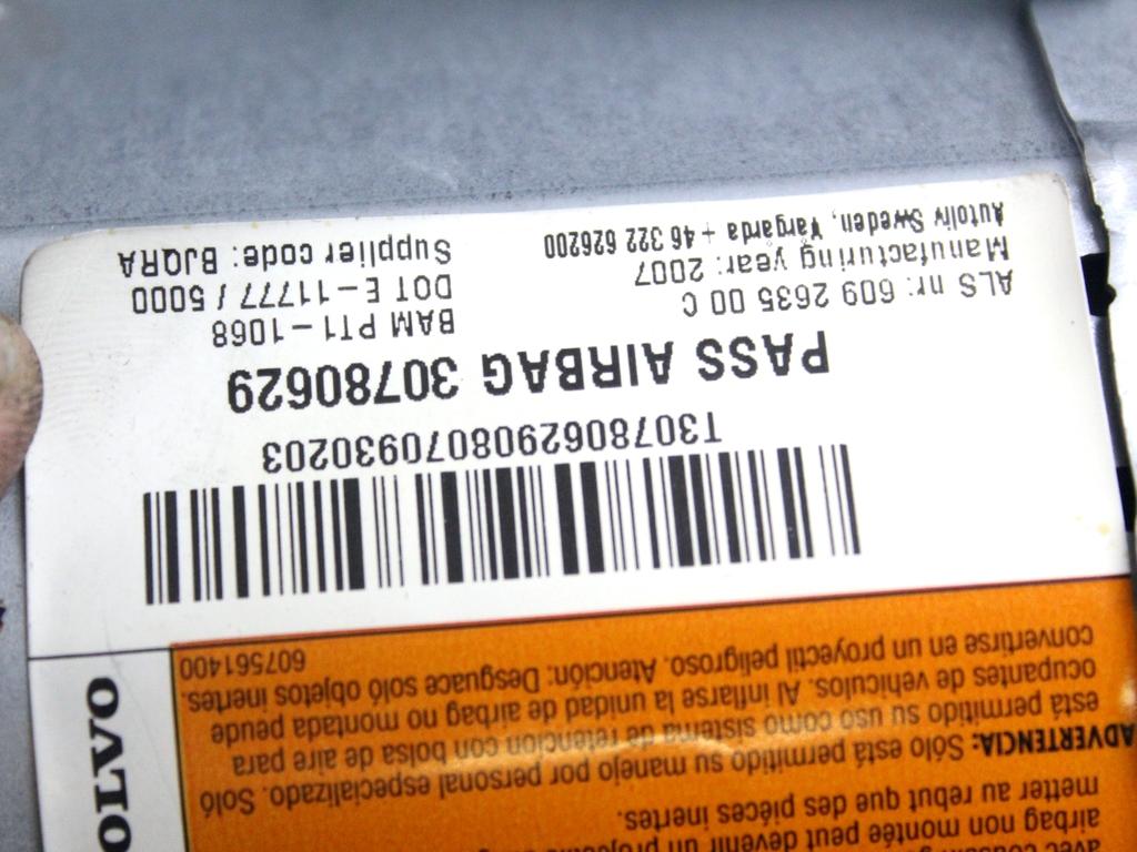 30724045 KIT AIRBAG VOLVO C30 1.6 D 80KW 5M 3P (2007) RICAMBIO USATO CON PRETENSIONATORI CINTURE DI SICUREZZA, CENTRALINA AIRBAG, AIRBAG VOLANTE GUIDATORE, AIRBAG PASSEGGERO, CRUSCOTTO 30715435 30780629
