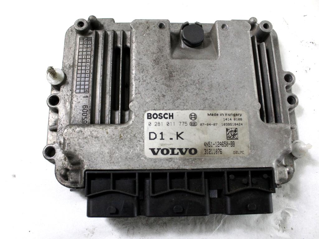 31211076 KIT ACCENSIONE AVVIAMENTO VOLVO C30 1.6 D 80KW 5M 3P (2007) RICAMBIO USATO CON CENTRALINA MOTORE, QUADRO STRUMENTI, BLOCCHETTI ACCENSIONE CON CHIAVE 4N51-12A650-BB 0281011775 31254317 30737157 30776153 30710071 30786344