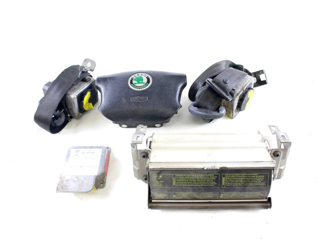 6Q0909605 KIT AIRBAG SKODA OCTAVIA SW 2.0 B 85KW 5M 5P (2001) RICAMBIO USATO CON CENTRALINA AIRBAG, AIRBAG VOLANTE, AIRBAG PASSEGGERO, PRETENSIONATORI CINTURE DI SICUREZZA 1U0880201A 1J0880204K