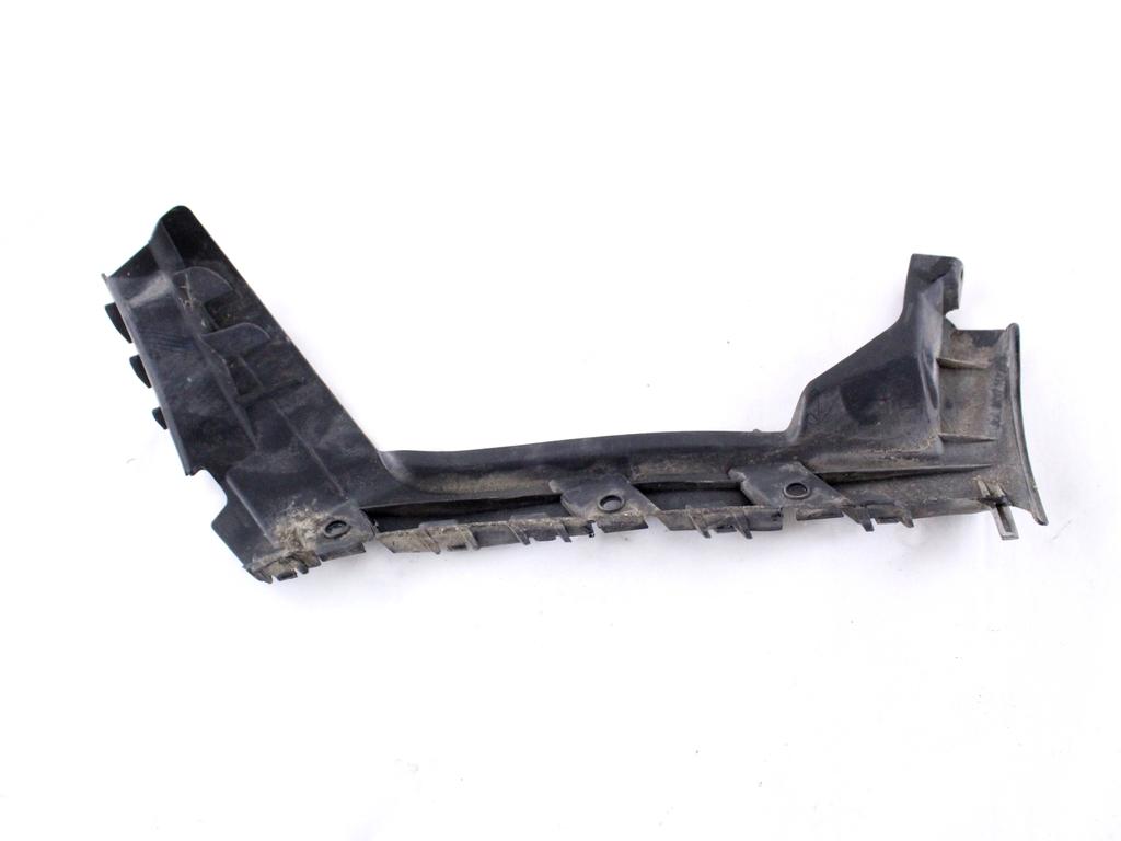 8A61-17A881-A SUPPORTO PARAURTI POSTERIORE LATO DESTRO FORD FIESTA 1.2 B 60KW 5M 5P (2008) RICAMBIO USATO