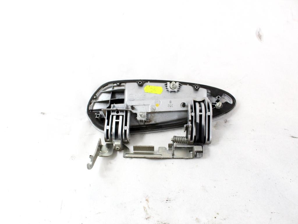 735499034 MANIGLIA ESTERNA PORTA ANTERIORE DESTRA FIAT PUNTO EVO 1.3 D 70KW 5M 5P (2010) RICAMBIO USATO