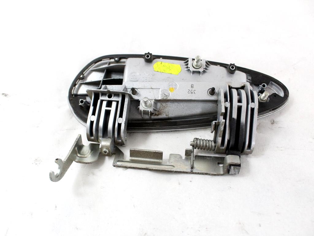 735499034 MANIGLIA ESTERNA PORTA ANTERIORE DESTRA FIAT PUNTO EVO 1.3 D 70KW 5M 5P (2010) RICAMBIO USATO