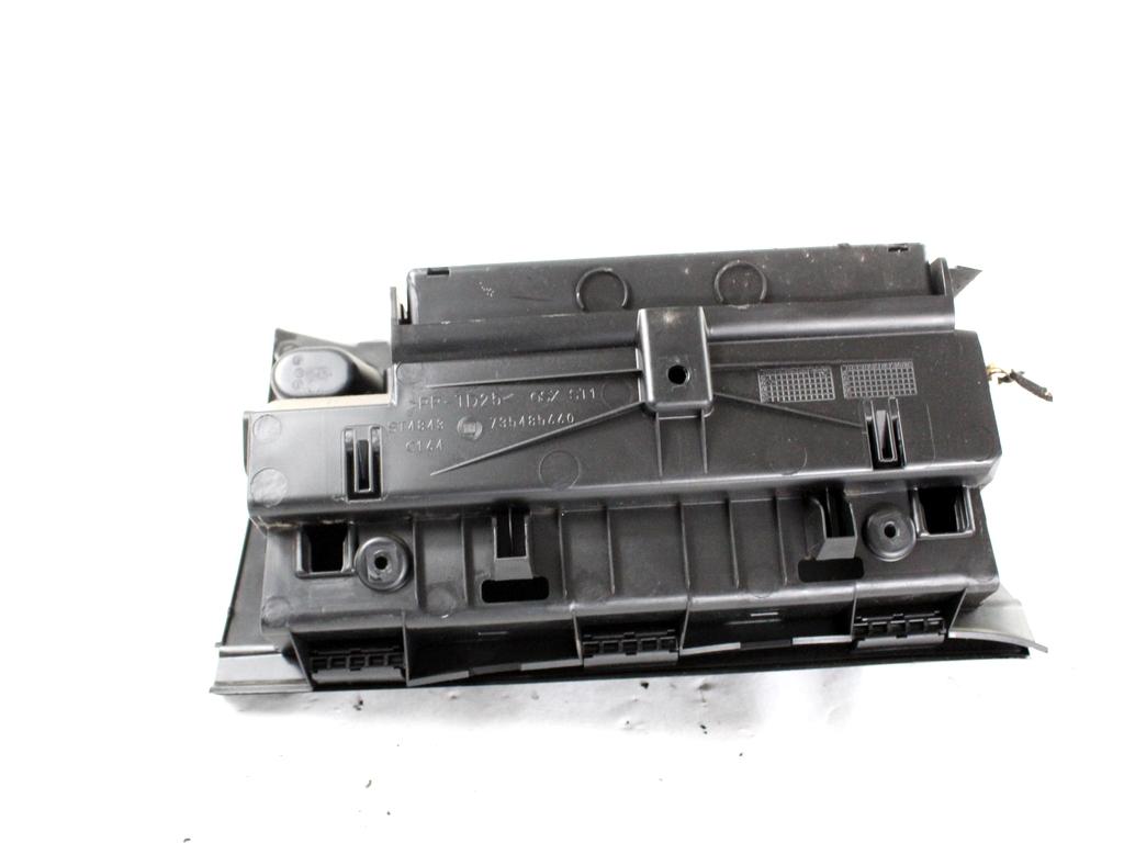 735485660 CASSETTO PORTAOGGETTI CRUSCOTTO LATO DESTRO FIAT PUNTO EVO 1.3 D 70KW 5M 5P (2010) RICAMBIO USATO