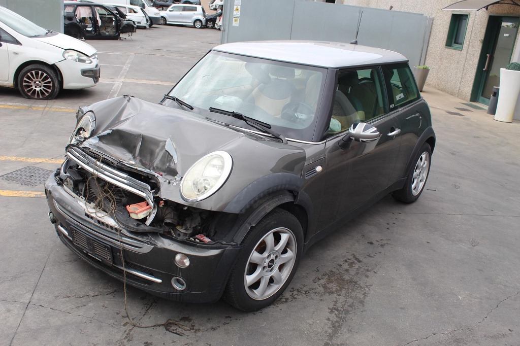 MINI COOPER R50 1.6 B 85KW 5M 3P (2006) RICAMBI IN MAGAZZINO