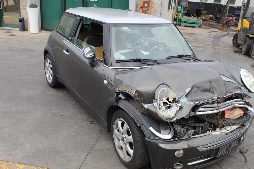 MINI COOPER R50 1.6 B 85KW 5M 3P (2006) RICAMBI IN MAGAZZINO