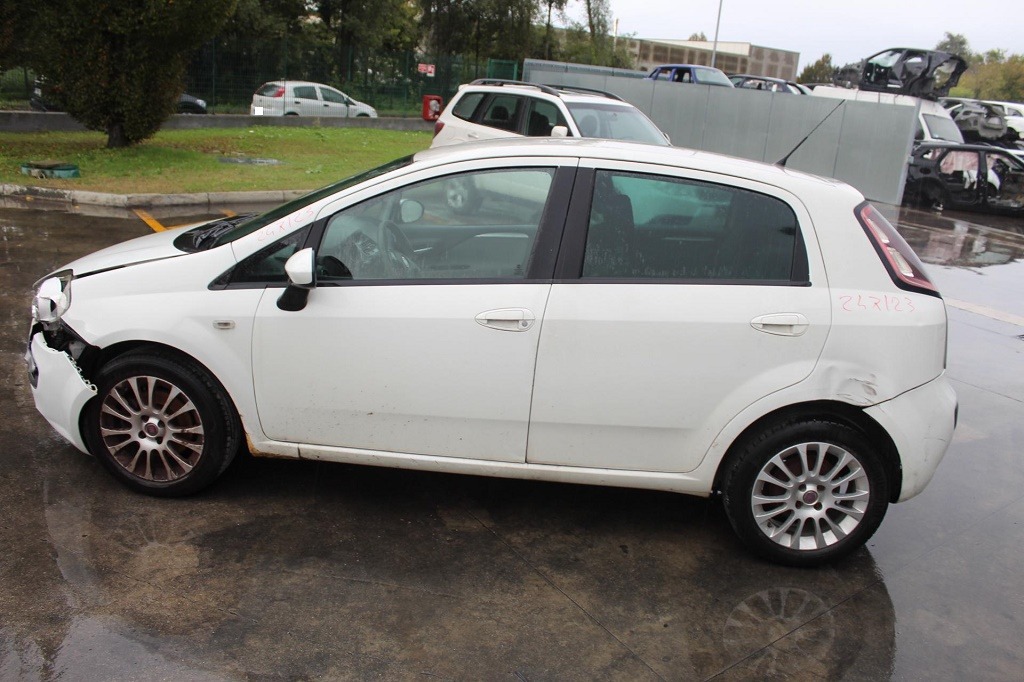 FIAT PUNTO EVO 1.3 D 66KW 5M 5P (2010) RICAMBI IN MAGAZZINO