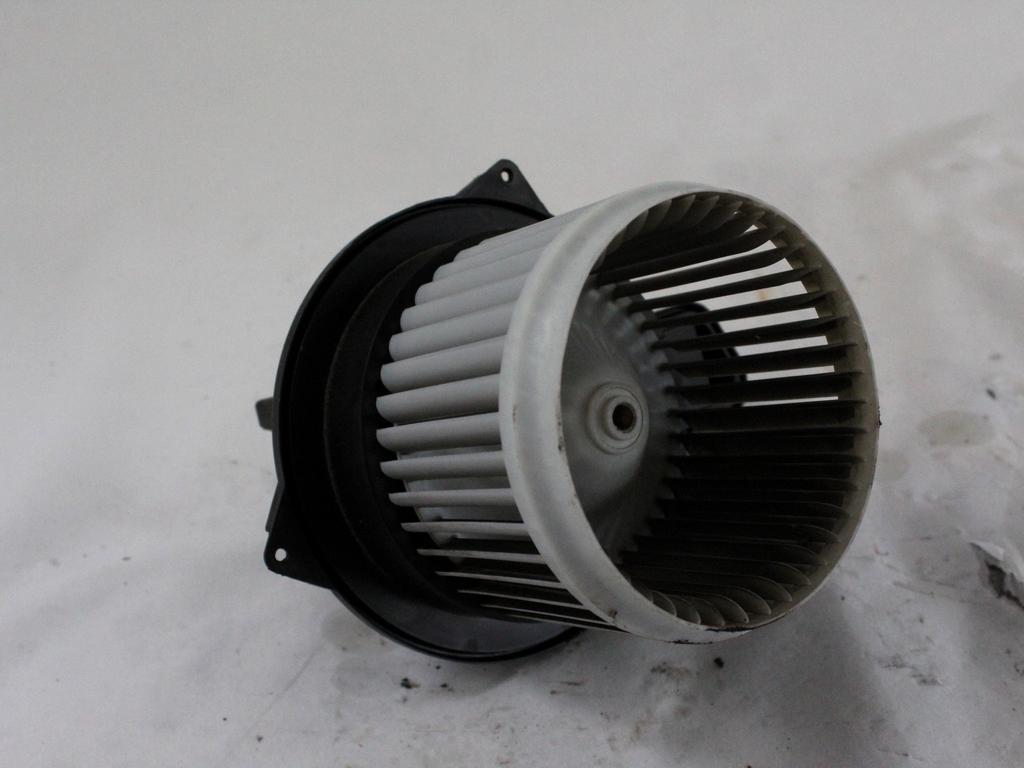 77366208 MOTORINO VENTOLA VENTILAZIONE ABITACOLO FIAT 500 1.2 B 51KW 5M 3P (2014) RICAMBIO USATO