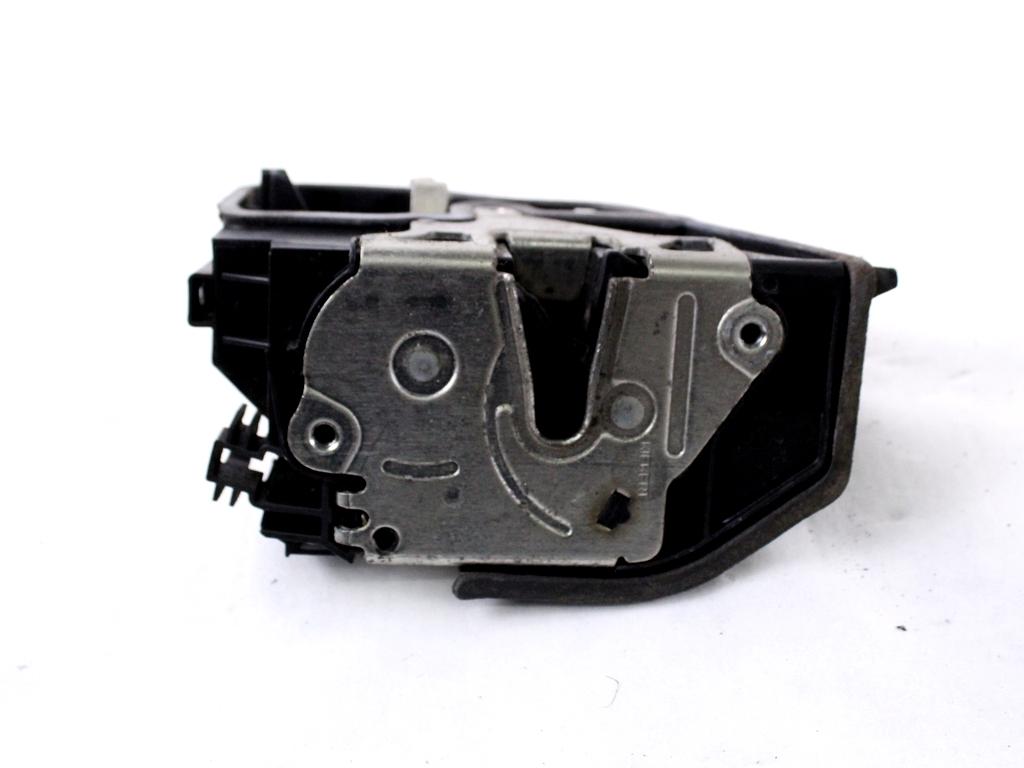 51217202144 CHIUSURA SERRATURA PORTA ANTERIORE DESTRA BMW SERIE 5 520D E61 SW RHD 2.0 D 120KW 6M 5P (2006) RICAMBIO USATO