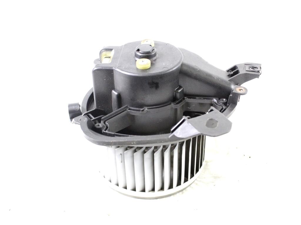 77364953 MOTORINO VENTOLA VENTILAZIONE ABITACOLO FIAT PUNTO EVO 1.3 D 66KW 5M 5P (2010) RICAMBIO USATO