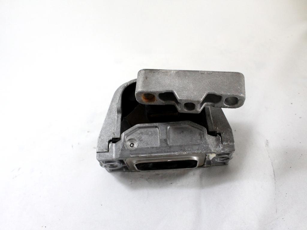 1K0169262AL SUPPORTO MOTORE SEAT LEON 1.6 G 75KW 5M 5P (2010) RICAMBIO USATO