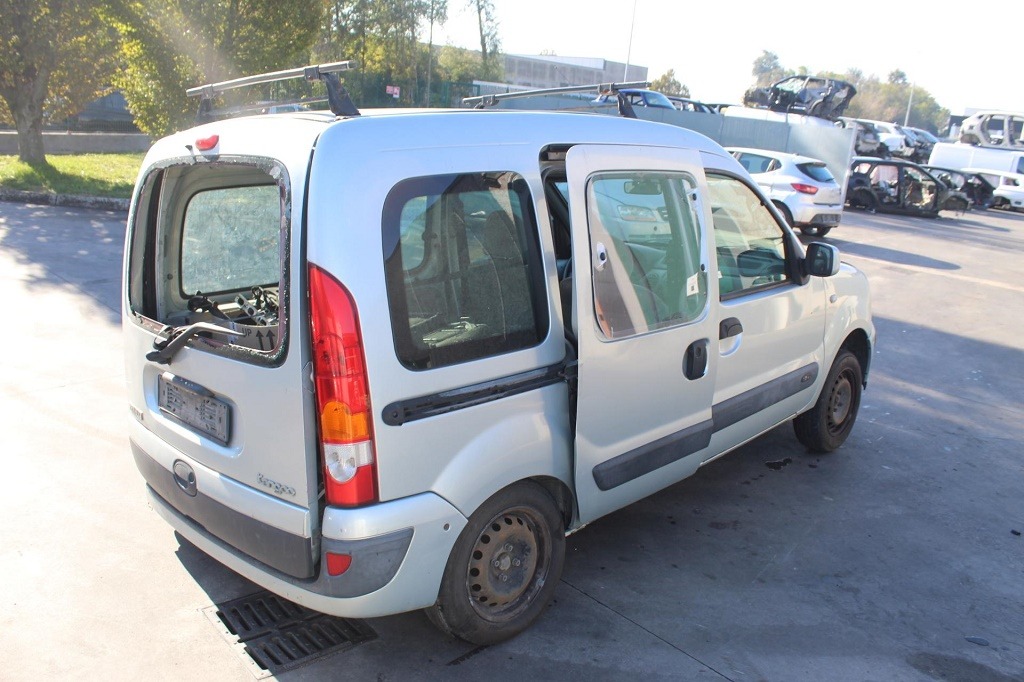 RENAULT KANGOO 1.2 B 55KW 5M 5P (2006) RICAMBI USATI AUTO IN PIAZZALE 