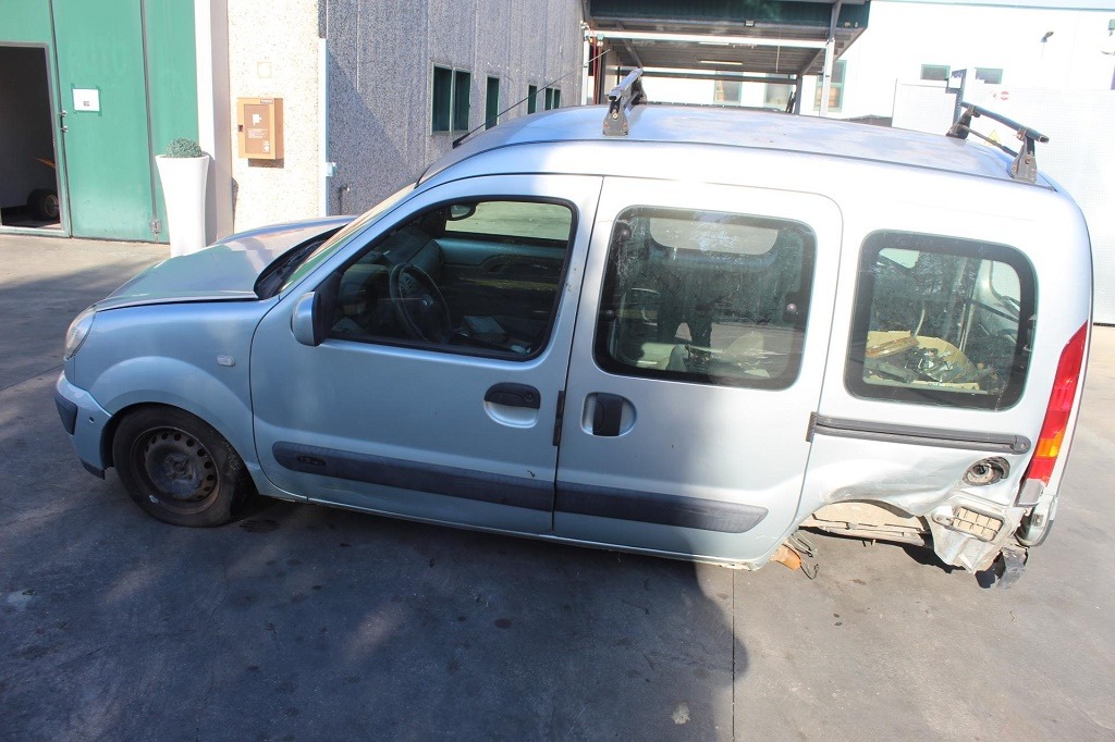 RENAULT KANGOO 1.2 B 55KW 5M 5P (2006) RICAMBI USATI AUTO IN PIAZZALE 