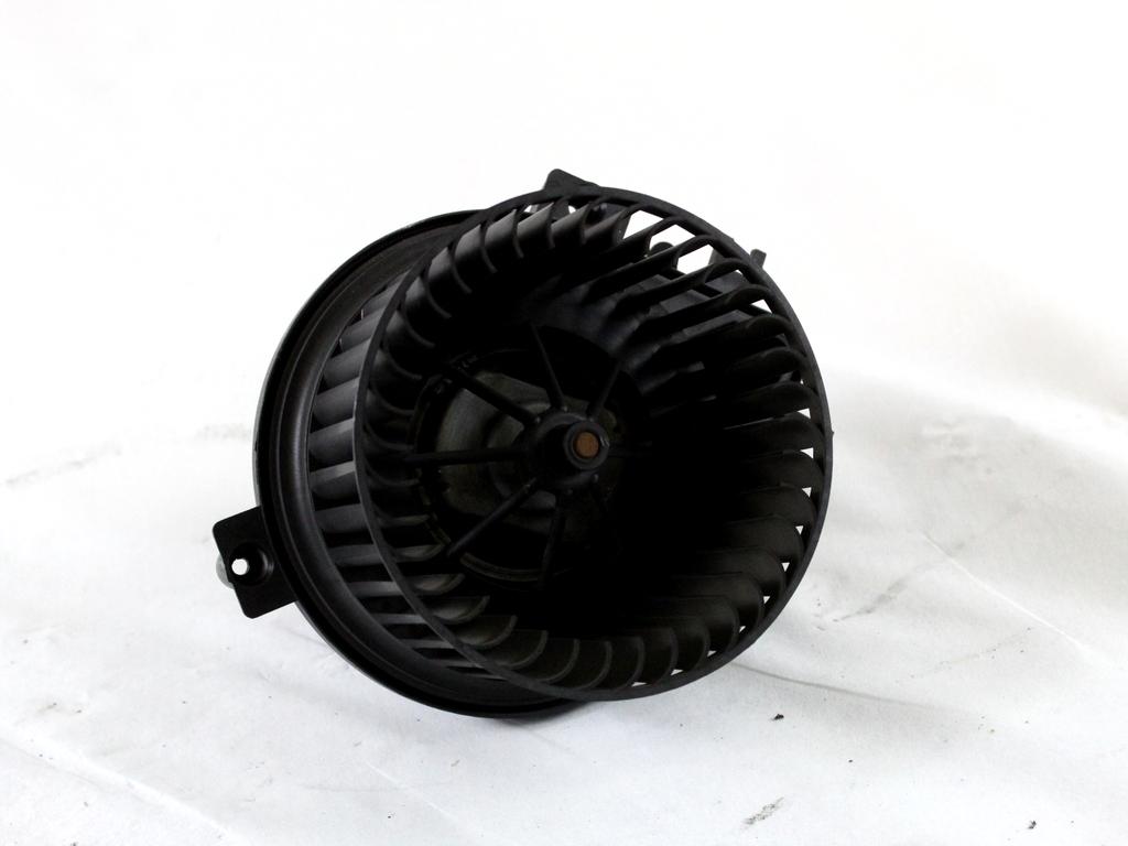 67326935371 MOTORINO VENTOLA VENTILAZIONE ABITACOLO MINI COOPER R50 1.6 B 85KW 5M 3P (2006) RICAMBIO USATO