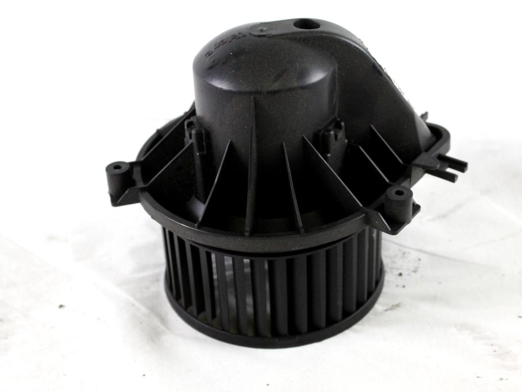 67326935371 MOTORINO VENTOLA VENTILAZIONE ABITACOLO MINI COOPER R50 1.6 B 85KW 5M 3P (2006) RICAMBIO USATO