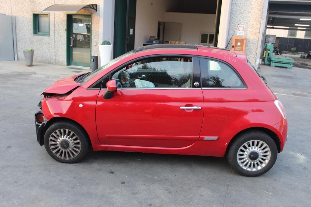 FIAT 500 1.3 D 70KW 5M 3P (2011) RICAMBI IN MAGAZZINO