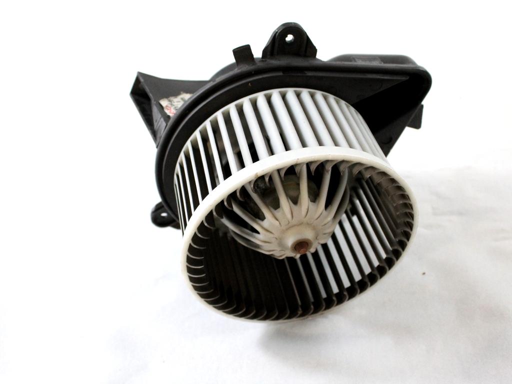 71735484 MOTORINO VENTOLA VENTILAZIONE ABITACOLO FIAT PUNTO 1.2 G 44KW 5M 5P (2009) RICAMBIO USATO