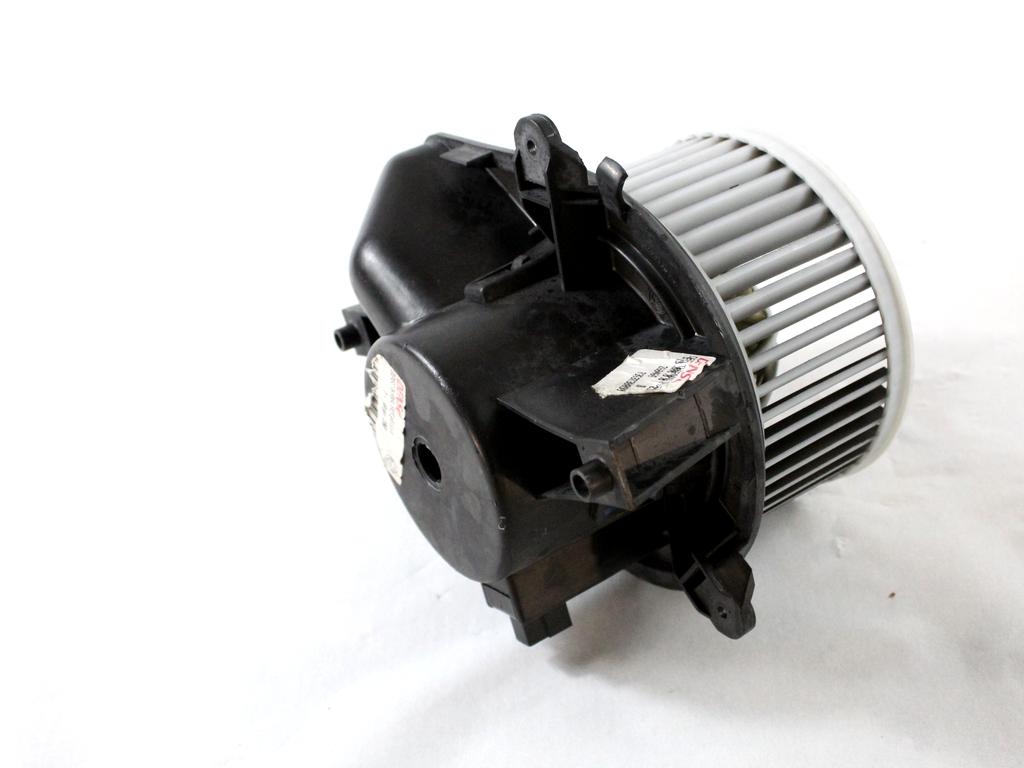 71735484 MOTORINO VENTOLA VENTILAZIONE ABITACOLO FIAT PUNTO 1.2 G 44KW 5M 5P (2009) RICAMBIO USATO