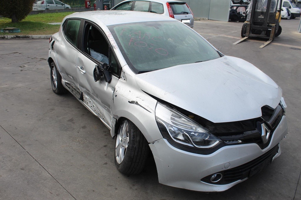 RENAULT NEW CLIO 1.2 B 54KW 5M 5P (2013) RICAMBI IN MAGAZZINO