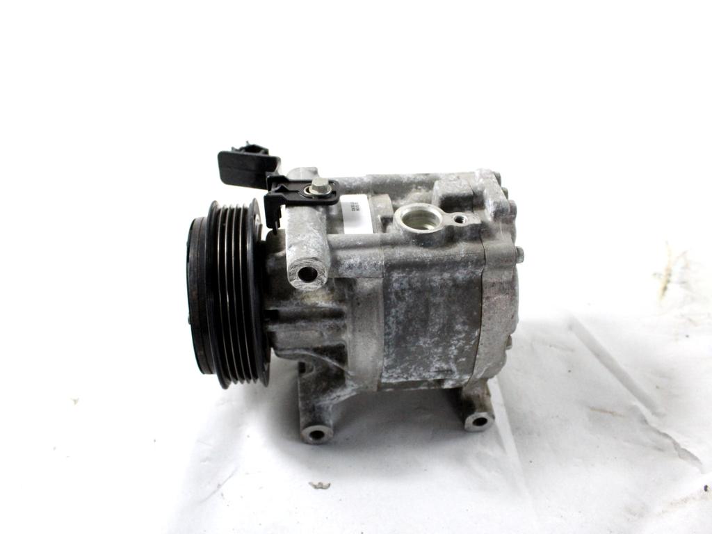 51747318 COMPRESSORE CLIMATIZZATORE CLIMA A/C FORD KA 1.2 B 51KW 5M 3P (2010) RICAMBIO USATO 5A7875200