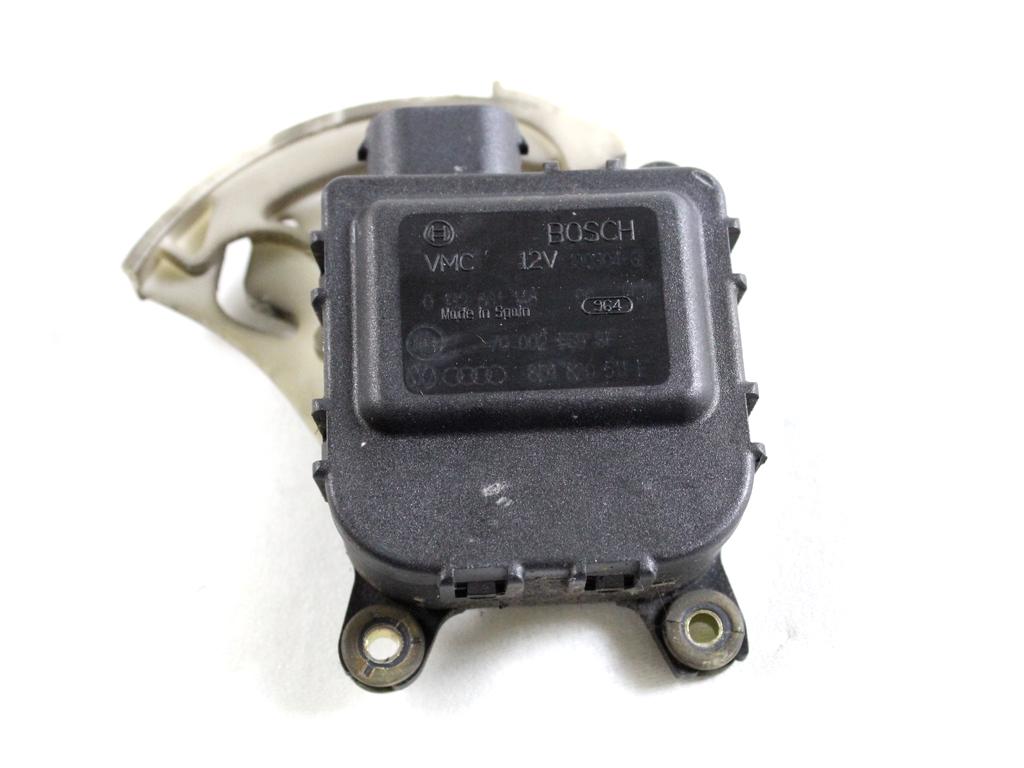 8D1820511E MOTORINO SCATOLA RISCALDAMENTO VOLKSWAGEN PASSAT 1.9 D 96KW 5M 5P (2004) RICAMBIO USATO 0132801148