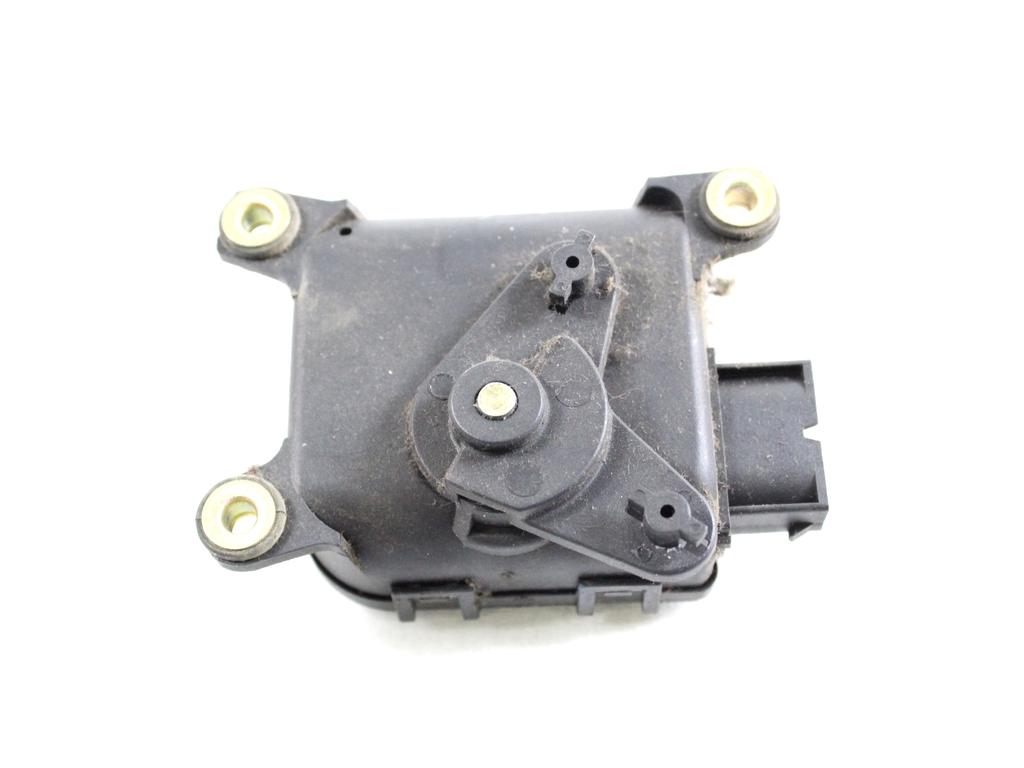 8D1820511B MOTORINO SCATOLA RISCALDAMENTO VOLKSWAGEN PASSAT 1.9 D 96KW 5M 5P (2004) RICAMBIO USATO 0132801149