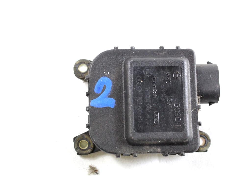 8D1820511B MOTORINO SCATOLA RISCALDAMENTO VOLKSWAGEN PASSAT 1.9 D 96KW 5M 5P (2004) RICAMBIO USATO 0132801149