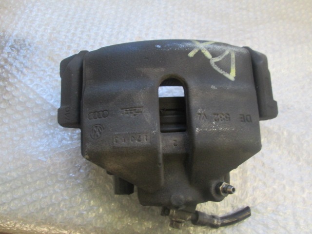 SPREDNJE DESNE ZAVORNE CELJUSTI  OEM N. 1K0615124E ORIGINAL REZERVNI DEL AUDI A3 MK2 8P 8PA 8P1 (2003 - 2008)DIESEL LETNIK 2003