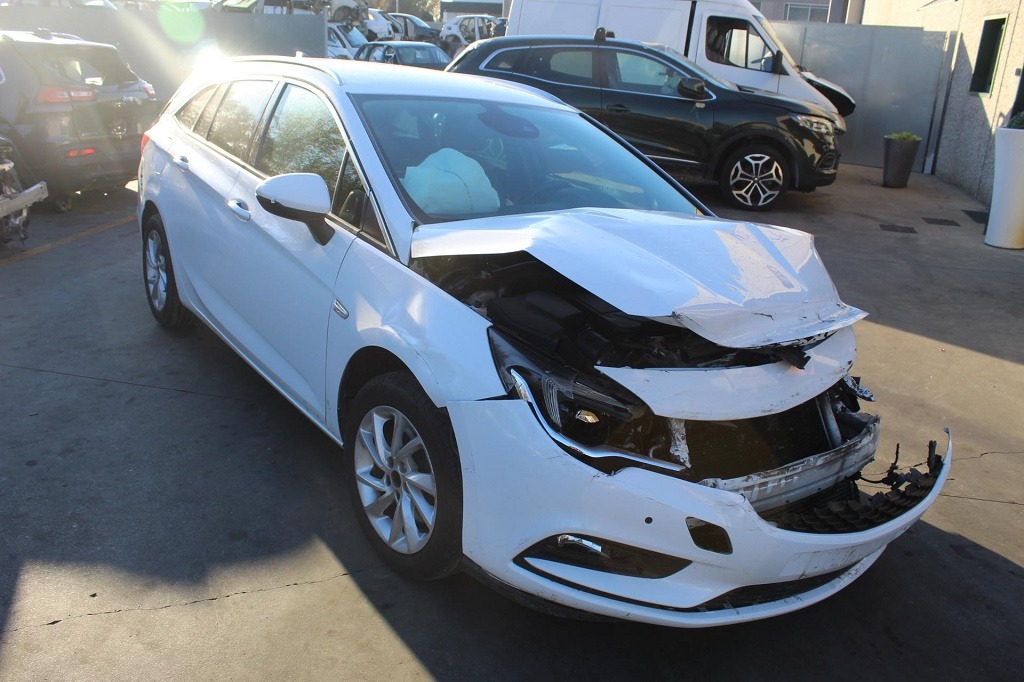 OPEL ASTRA K SW 1.6 D 81KW 6M 5P (2016) RICAMBI IN MAGAZZINO