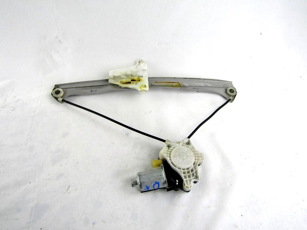 5Z3837462A MOTORINO MECCANISMO ALZA-VETRO ALZA-CRISTALLO PORTA ANTERIORE DESTRA VOLKSWAGEN FOX 1.4 D 51KW 5M 3P (2007) RICAMBIO USATO 0130821413 5Z3837502A