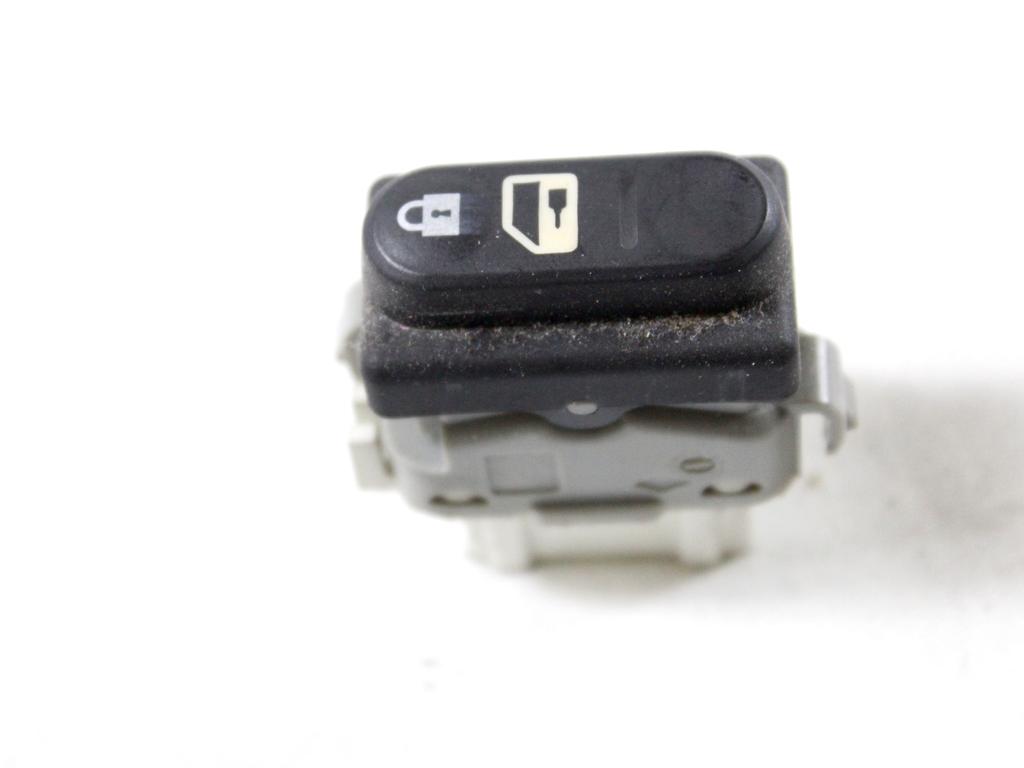 25210JD00A COMANDO INTERRUTTORE CHIUSURA INTERNA PORTE NISSAN QASHQAI +2 2.0 D 4X4 110KW AUT 5P (2010) RICAMBIO USATO 