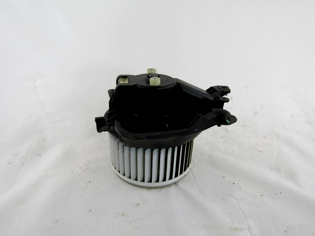 77364956 MOTORINO VENTOLA VENTILAZIONE ABITACOLO FIAT PUNTO EVO 1.3 D 55KW 5M 5P (2014) RICAMBIO USATO