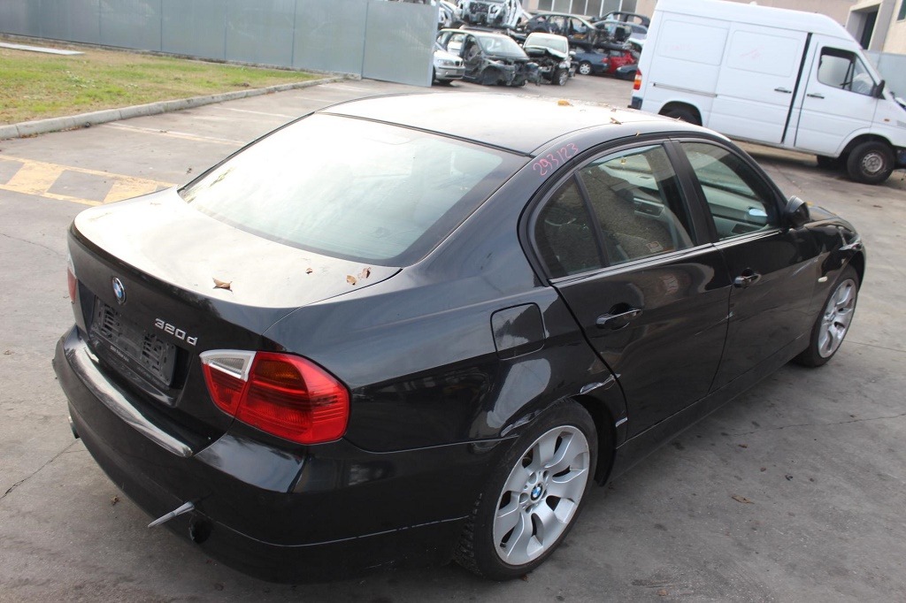 BMW SERIE 3 320D E90 2.0 D 130KW 6M 4P (2008) RICAMBI IN MAGAZZINO