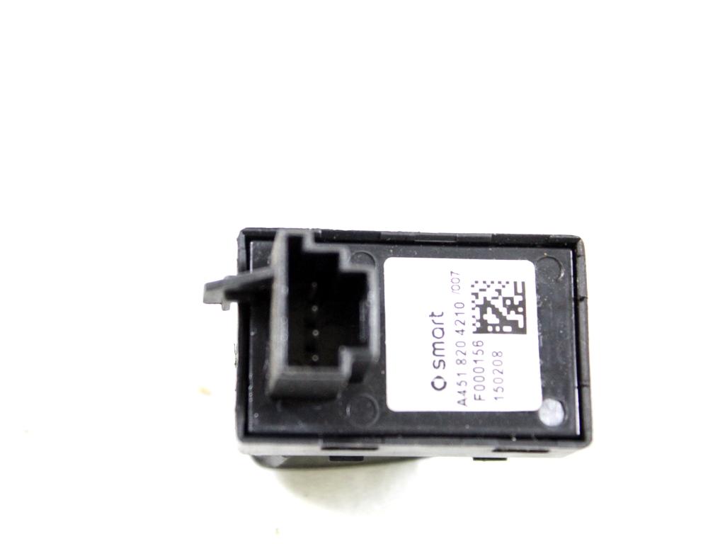 A4518204210 COMANDO INTERRUTTORE ALZA-VETRO ALZA-CRISTALLO PORTA ANTERIORE DESTRA SMART FORTWO 1.0 B 52KW AUT 3P (2008) RICAMBIO USATO