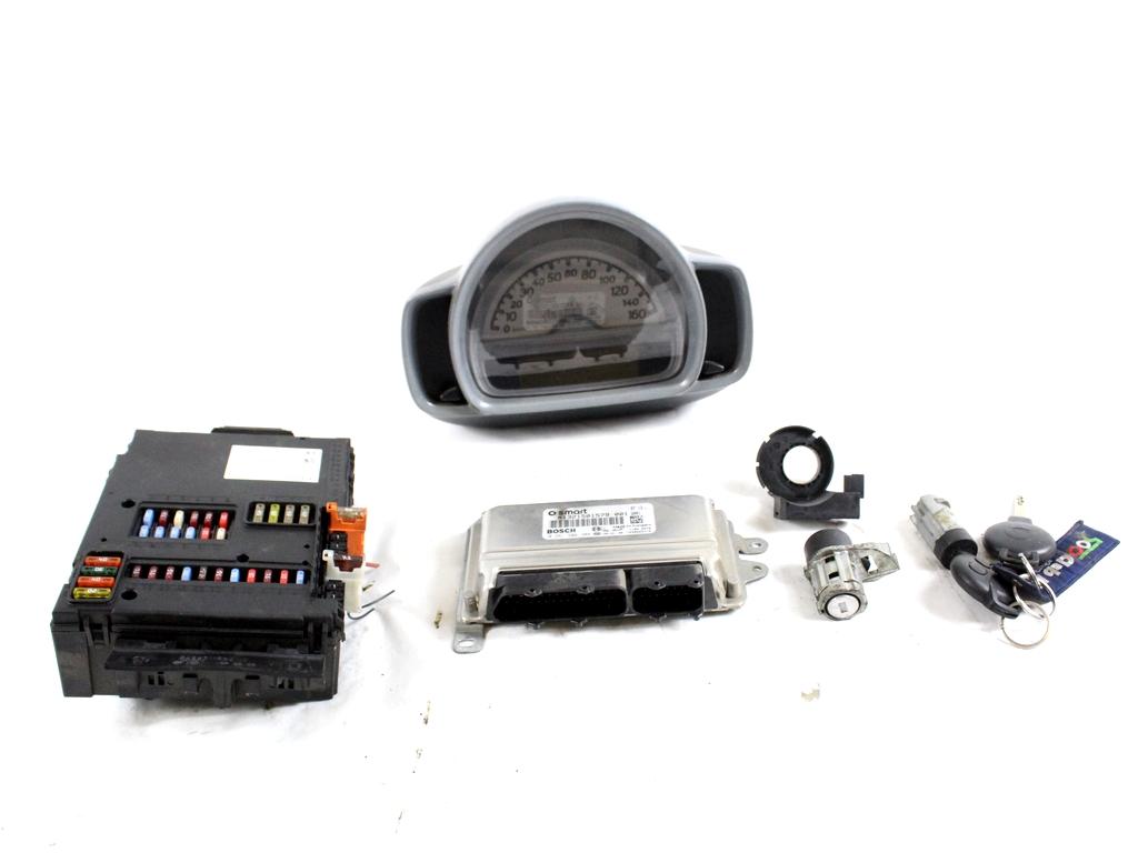 A1321501579 KIT ACCENSIONE AVVIAMENTO SMART FORTWO 1.0 B 52KW AUT 3P (2008) RICAMBIO USATO CON CENTRALINA MOTORE, QUADRO STRUMENTI, BLOCCHETTI ACCENSIONE APERTURA CON CHIAVE 0261S04308 A4515401150 A4518201597 A4515403647