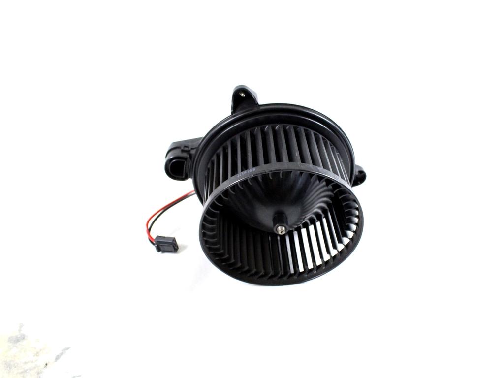 A2478308400 MOTORINO VENTOLA VENTILAZIONE ABITACOLO MERCEDES CLASSE A 180 W177 2.0 D 85KW AUT 5P (2022) RICAMBIO USATO