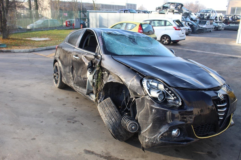 ALFA ROMEO GIULIETTA 1.6 D 77KW 6M 5P (2014) RICAMBI IN MAGAZZINO