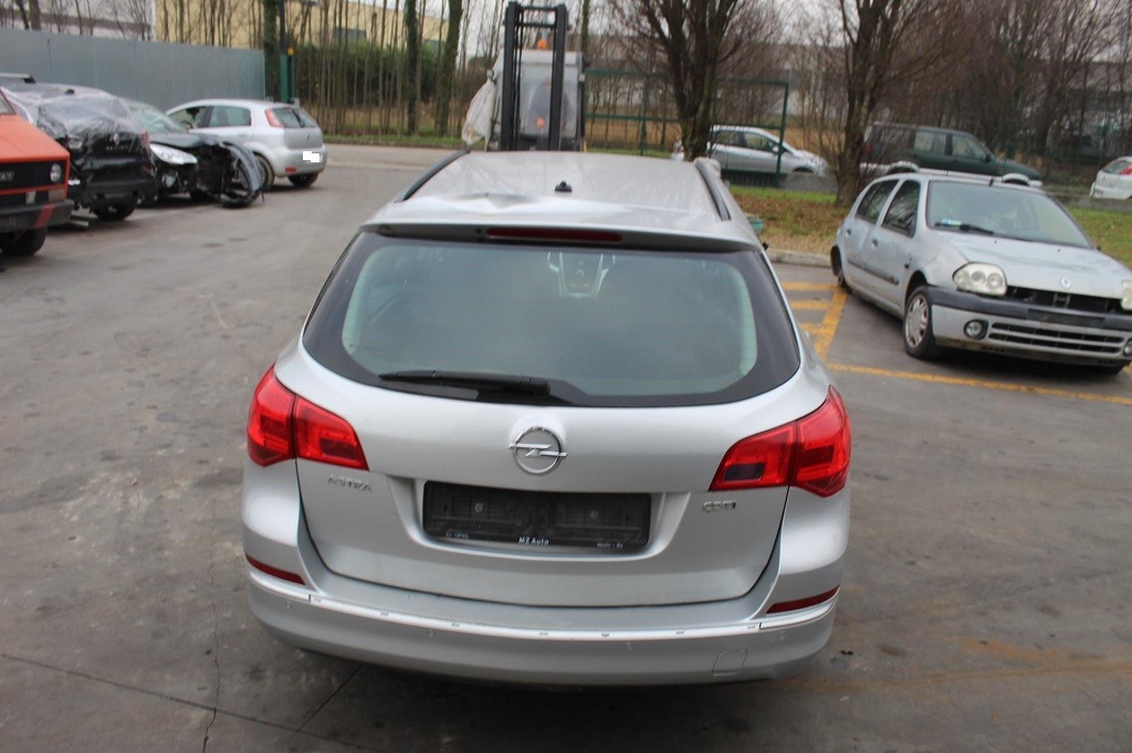 OPEL ASTRA J SW 1.6 D 81KW 6M 5P (2015) RICAMBI IN MAGAZZINO