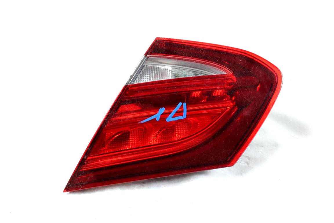 A2059066800 FARO FANALE POSTERIORE DESTRO PARTE INTERNA MERCEDES CLASSE C 220 C205 2.2 D 125KW AUT 2P (2016) RICAMBIO USATO