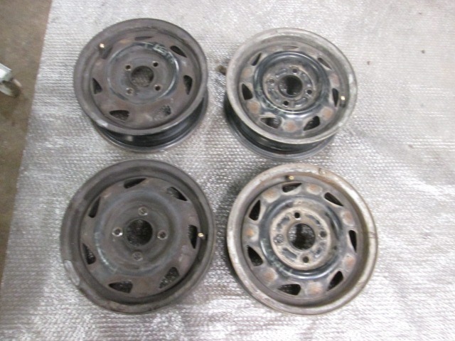 SET PLATI?? 13 ' ' OEM N. 323 SET 4 CERCHI IN FERRO ORIGINAL REZERVNI DEL FORD FIESTA GFJ MK3 (1989 - 1995)13 LETNIK 4