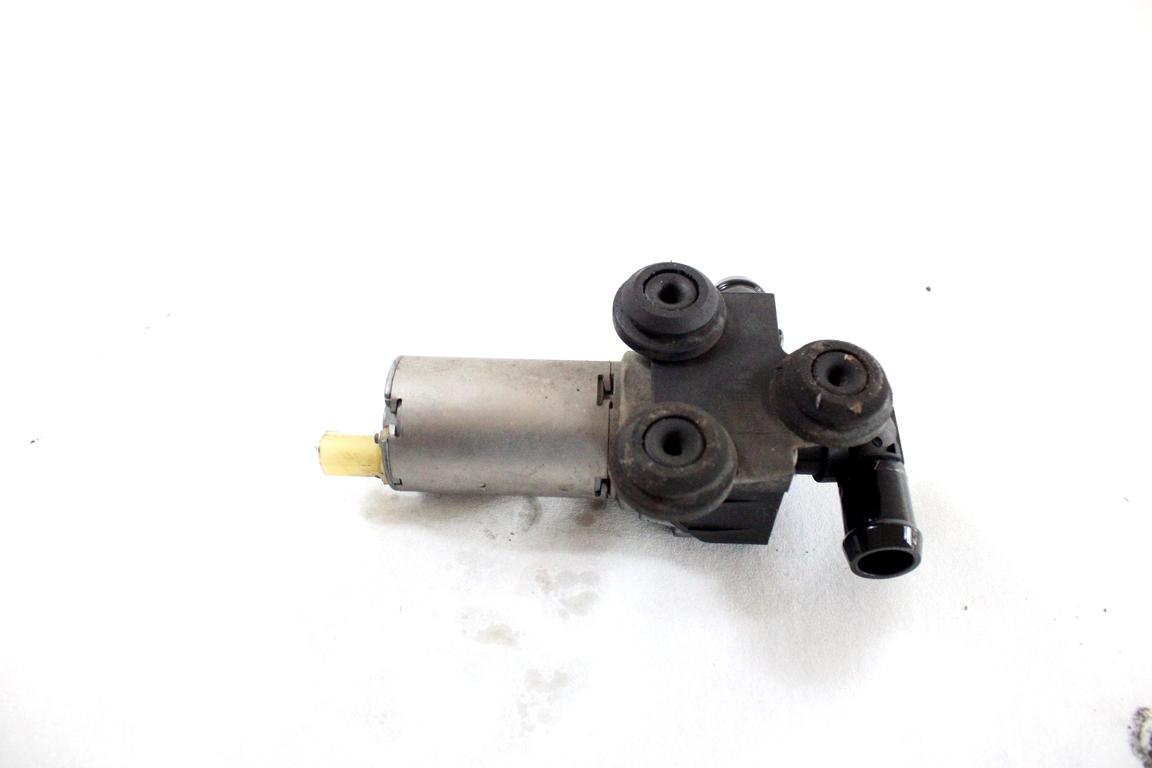 64116928246 POMPA ACQUA SECONDARIA BMW SERIE 3 320D E92 2.0 D 130KW 6M 2P (2008) RICAMBIO USATO 0392020097