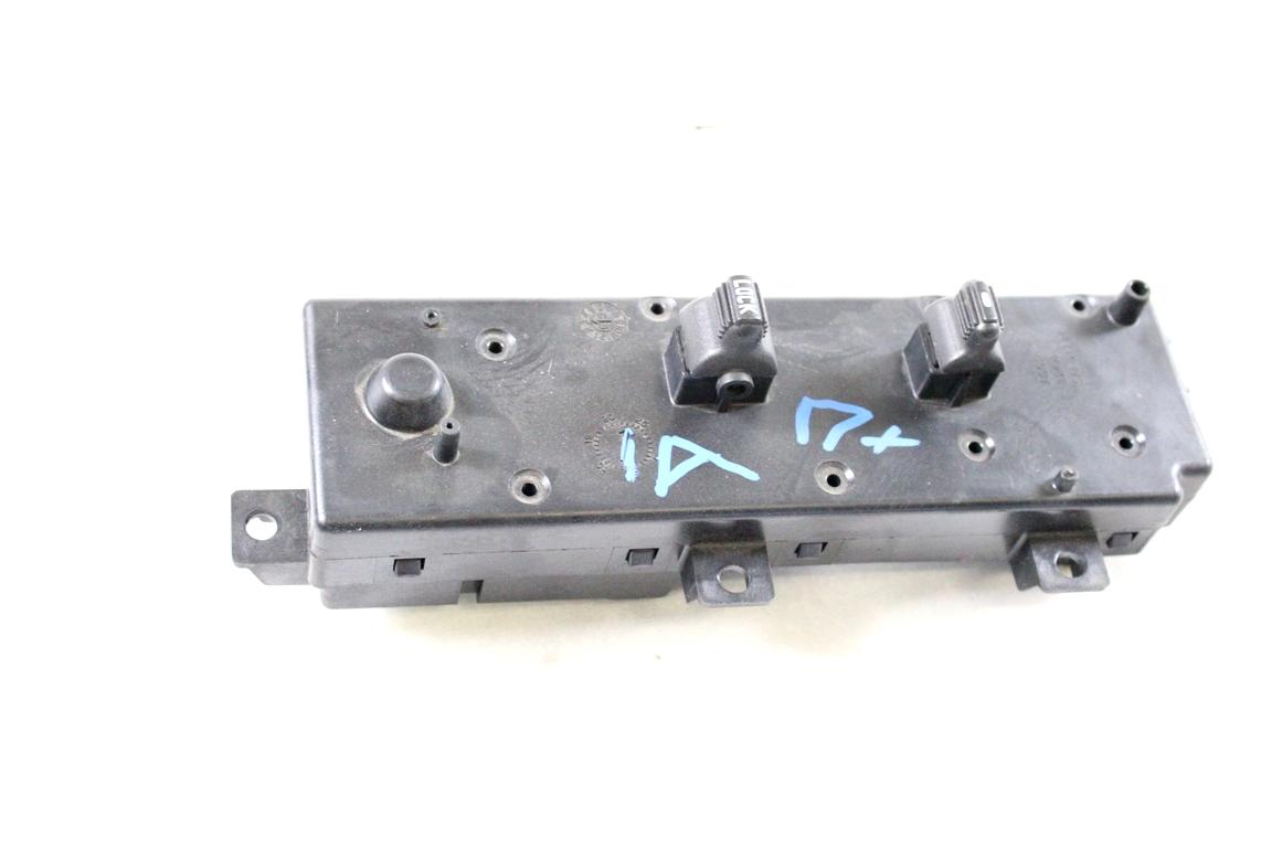 56042290AC COMANDO INTERRUTTORE ALZA-VETRO ALZA-CRISTALLO PORTA ANTERIORE DESTRA JEEP GRAND CHEROKEE 2.7 D 4X4 120KW AUT 5P (2004) RICAMBIO USATO CON INTERRUTTORE APERTURA CHIUSURA INTERNA PORTE