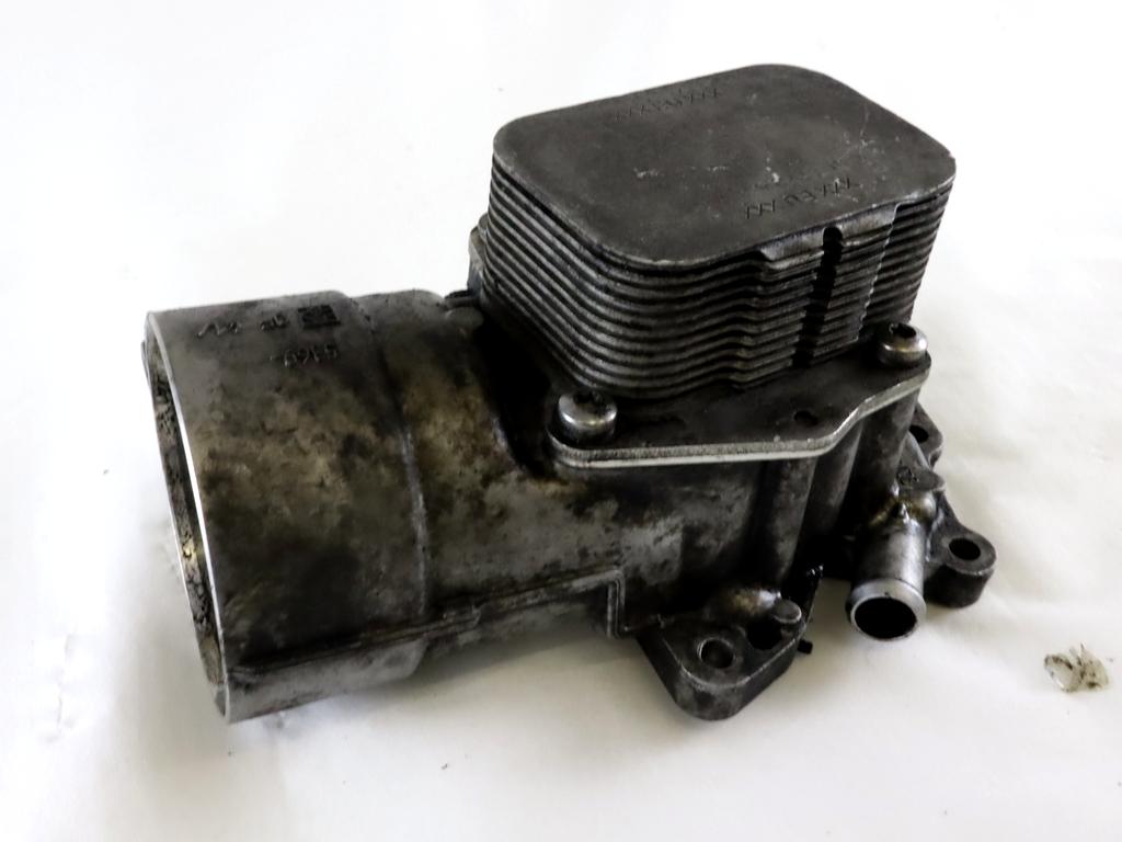 TOPLOTNI IZMENJEVALNIK/FILTER OLJA  OEM N. 9656969980 ORIGINAL REZERVNI DEL PEUGEOT 207 / 207 CC R WA WC WD WK (05/2009 - 2015) DIESEL LETNIK 2010