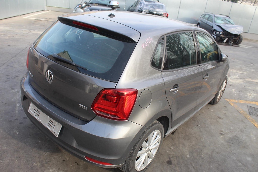 VOLKSWAGEN POLO 1.4 D 55KW 5M 5P (2014) RICAMBI IN MAGAZZINO